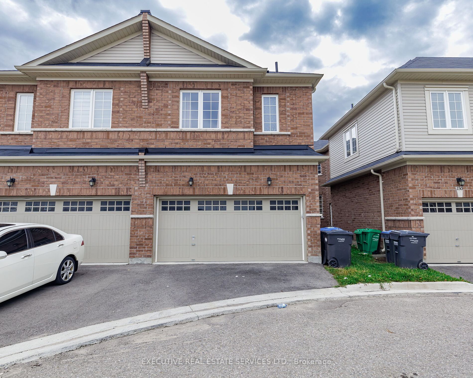 152 Remembrance, Brampton, Ontario L7A 0G1, 4 Bedrooms Bedrooms, ,5 BathroomsBathrooms,Att/row/twnhouse,For Sale,Remembrance,W8158820