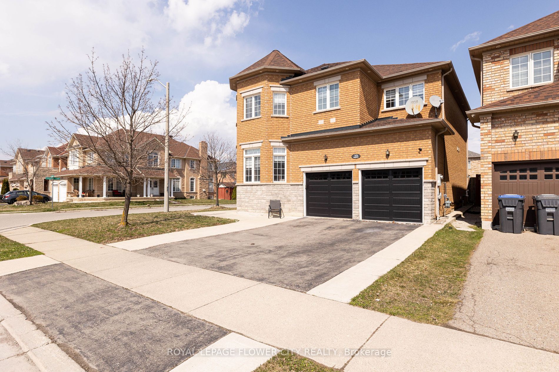 39 Charger, Brampton, Ontario L7A 3C3, 4 Bedrooms Bedrooms, ,3 BathroomsBathrooms,Detached,For Sale,Charger,W8223880