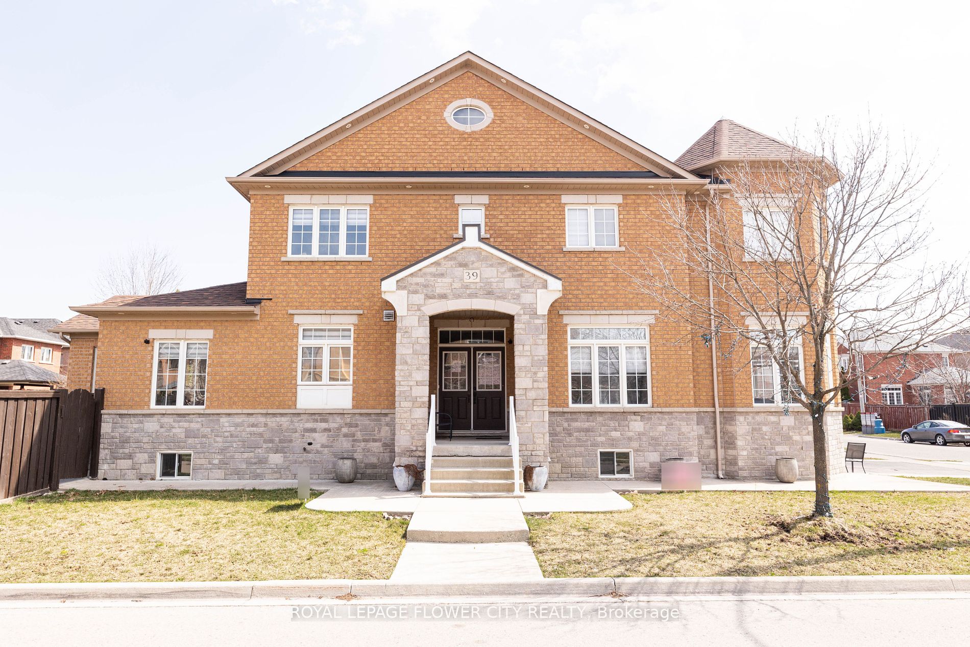 39 Charger, Brampton, Ontario L7A 3C3, 4 Bedrooms Bedrooms, ,3 BathroomsBathrooms,Detached,For Sale,Charger,W8223880