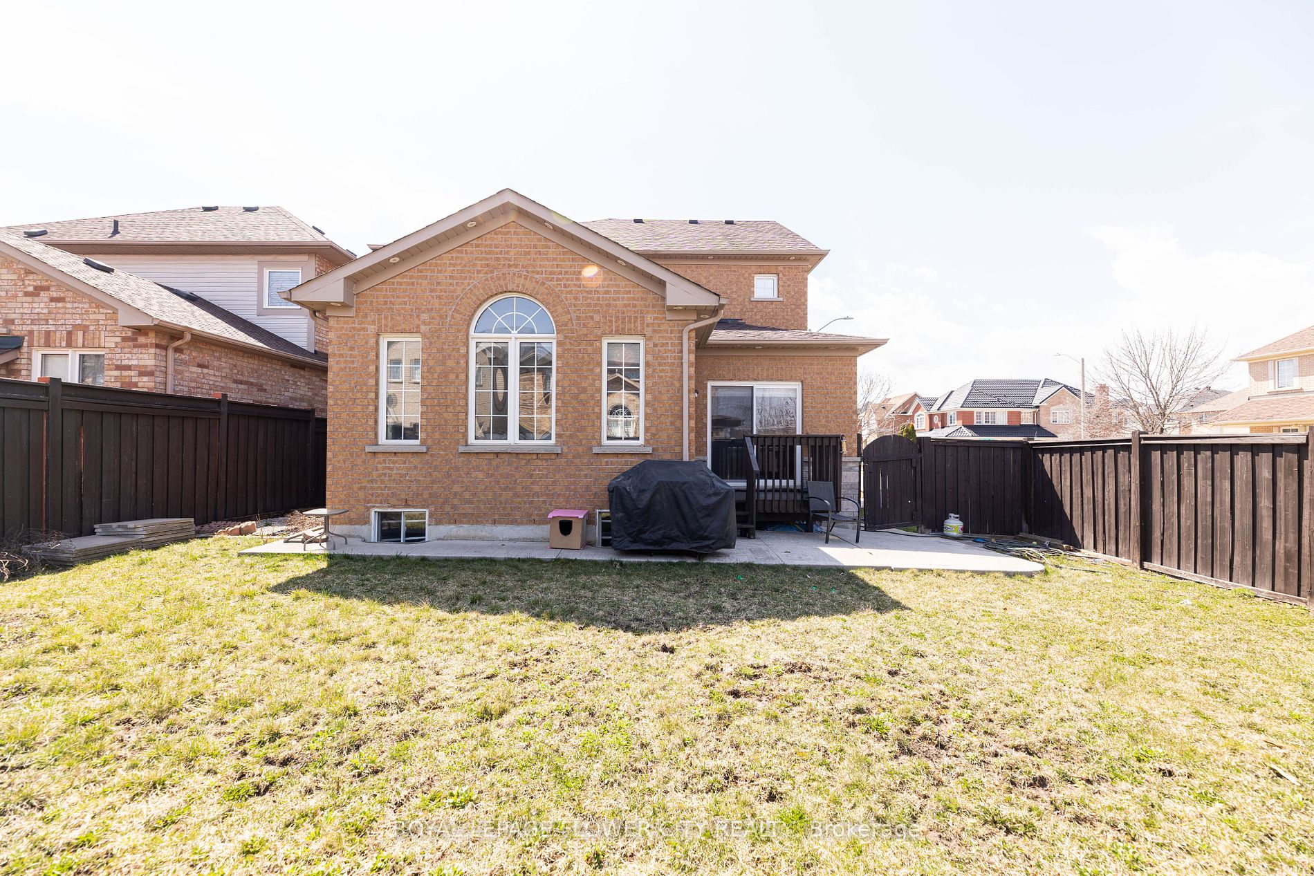 39 Charger, Brampton, Ontario L7A 3C3, 4 Bedrooms Bedrooms, ,3 BathroomsBathrooms,Detached,For Sale,Charger,W8223880