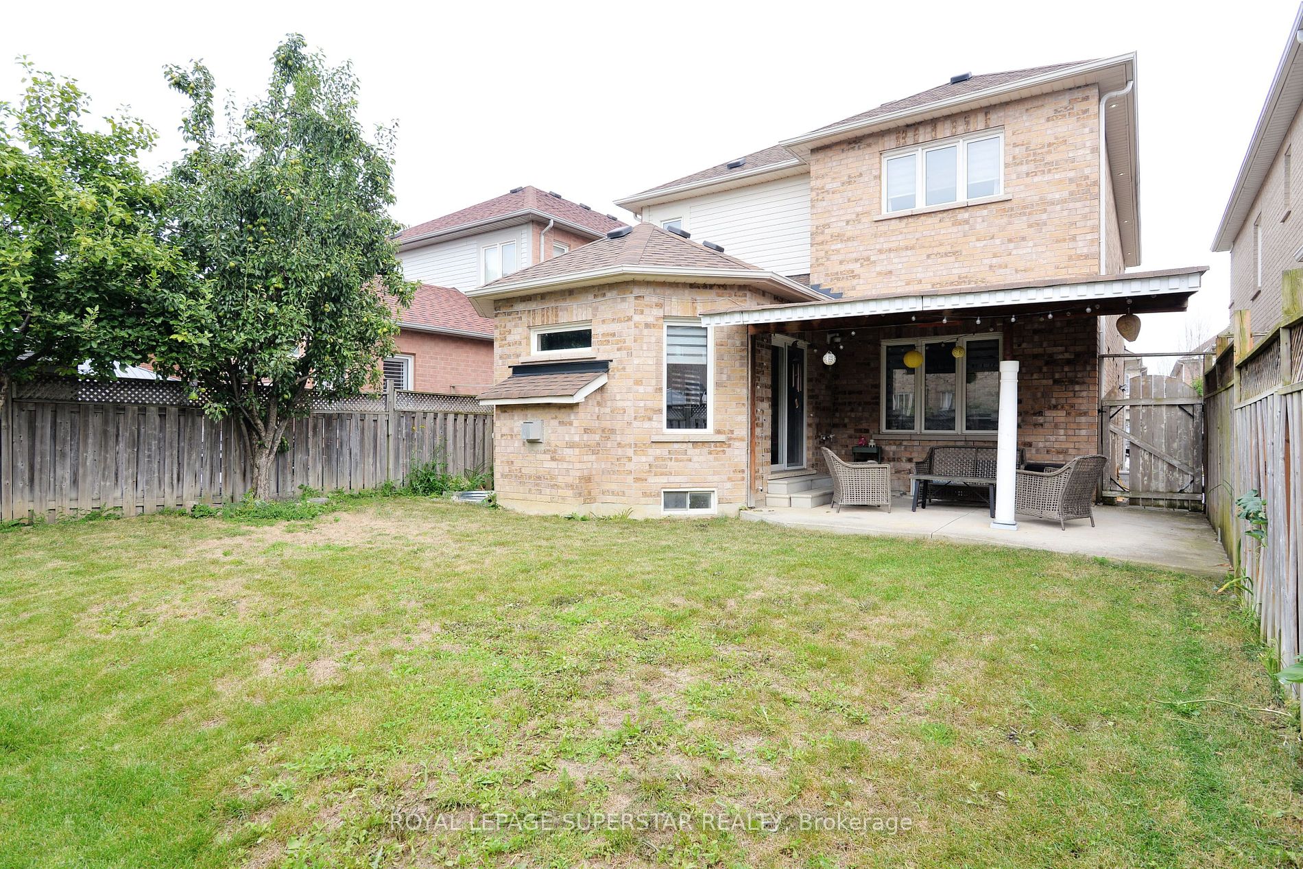 12 El Camino, Brampton, Ontario L7A 3C4, 4 Bedrooms Bedrooms, ,4 BathroomsBathrooms,Detached,For Sale,El Camino,W9155338