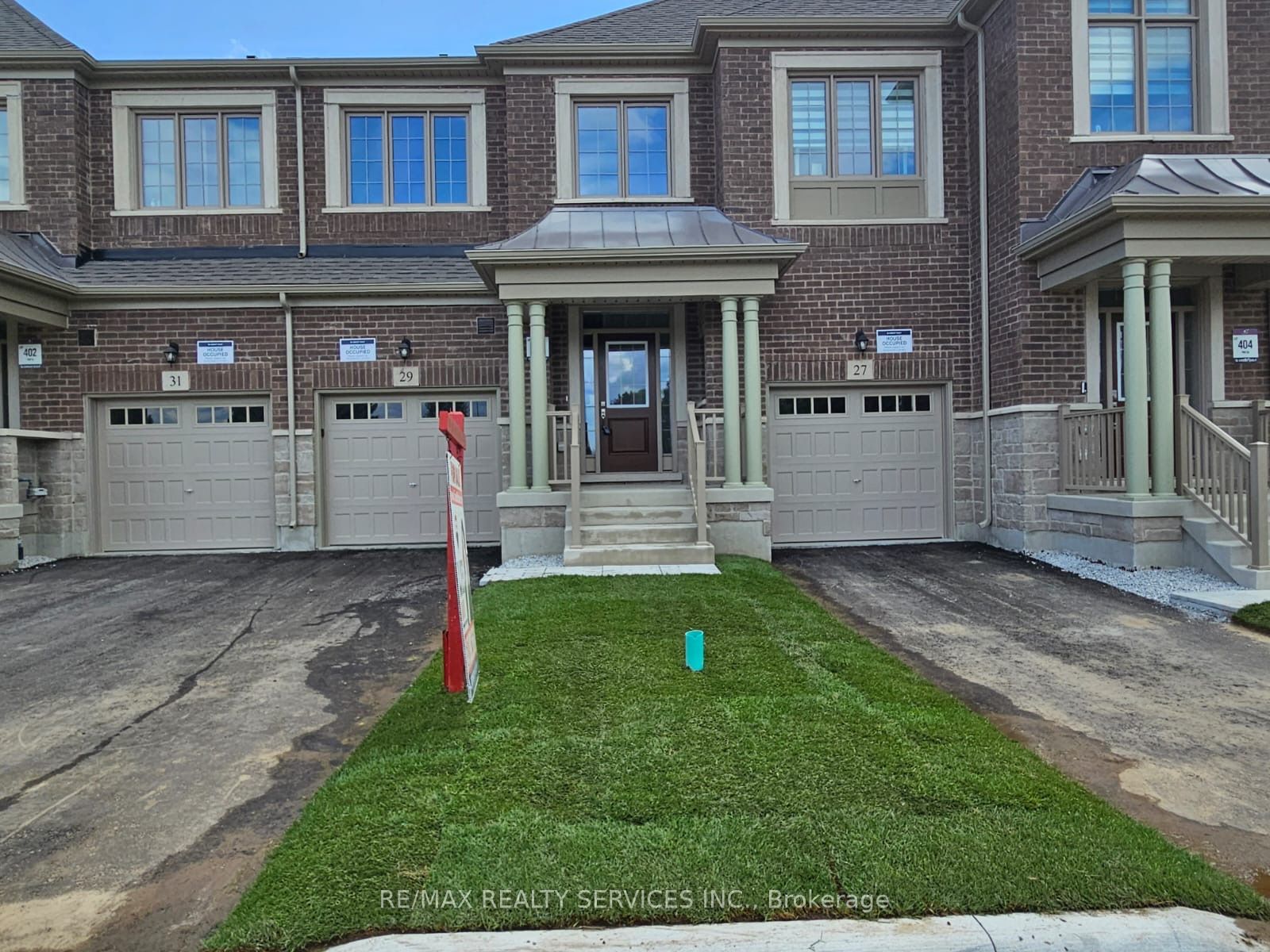 29 Bermondsey, Brampton, Ontario L6Y 0E4, 3 Bedrooms Bedrooms, ,3 BathroomsBathrooms,Att/row/twnhouse,For Sale,Bermondsey,W9249455