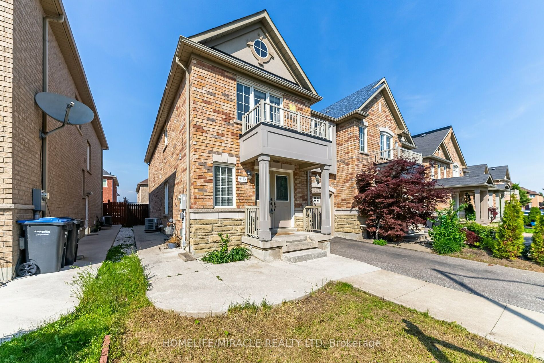 13 Nutwood, Brampton, Ontario L6R 0X7, 4 Bedrooms Bedrooms, ,4 BathroomsBathrooms,Att/row/twnhouse,For Sale,Nutwood,W9270241