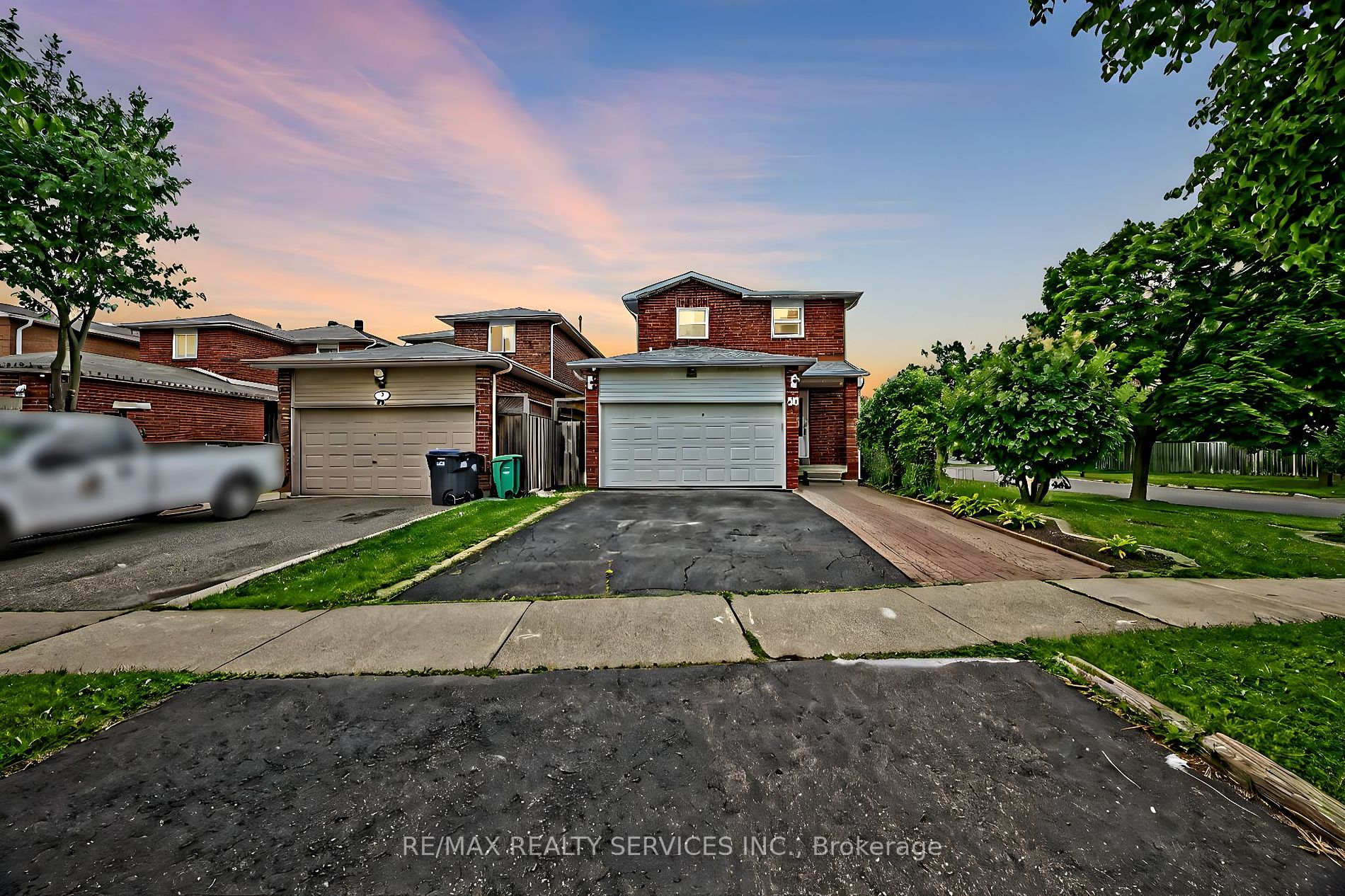 49 Ecclestone, Brampton, Ontario L6X 3N2, 3 Bedrooms Bedrooms, ,4 BathroomsBathrooms,Detached,For Sale,Ecclestone,W9294409