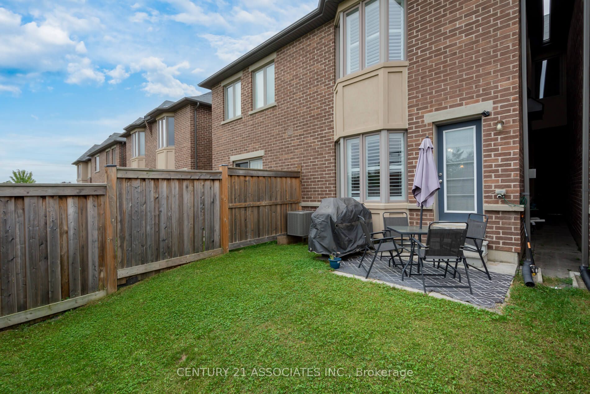 68 Gammon, Brampton, Ontario L6Y 6B7, 4 Bedrooms Bedrooms, ,3 BathroomsBathrooms,Att/row/twnhouse,For Sale,Gammon,W9295526