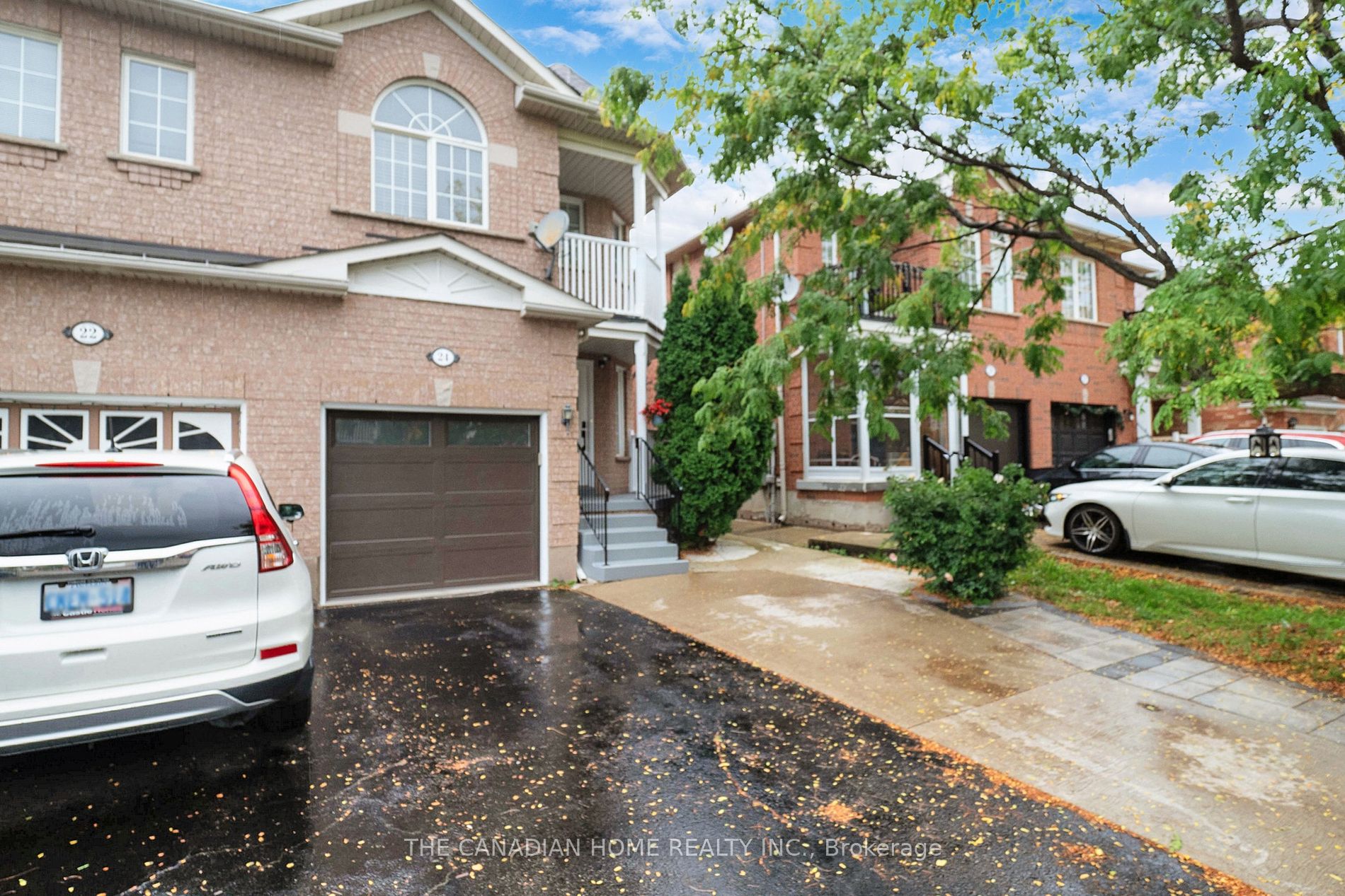 24 Secord, Brampton, Ontario L6X 4Z3, 3 Bedrooms Bedrooms, ,4 BathroomsBathrooms,Semi-detached,For Sale,Secord,W9387978