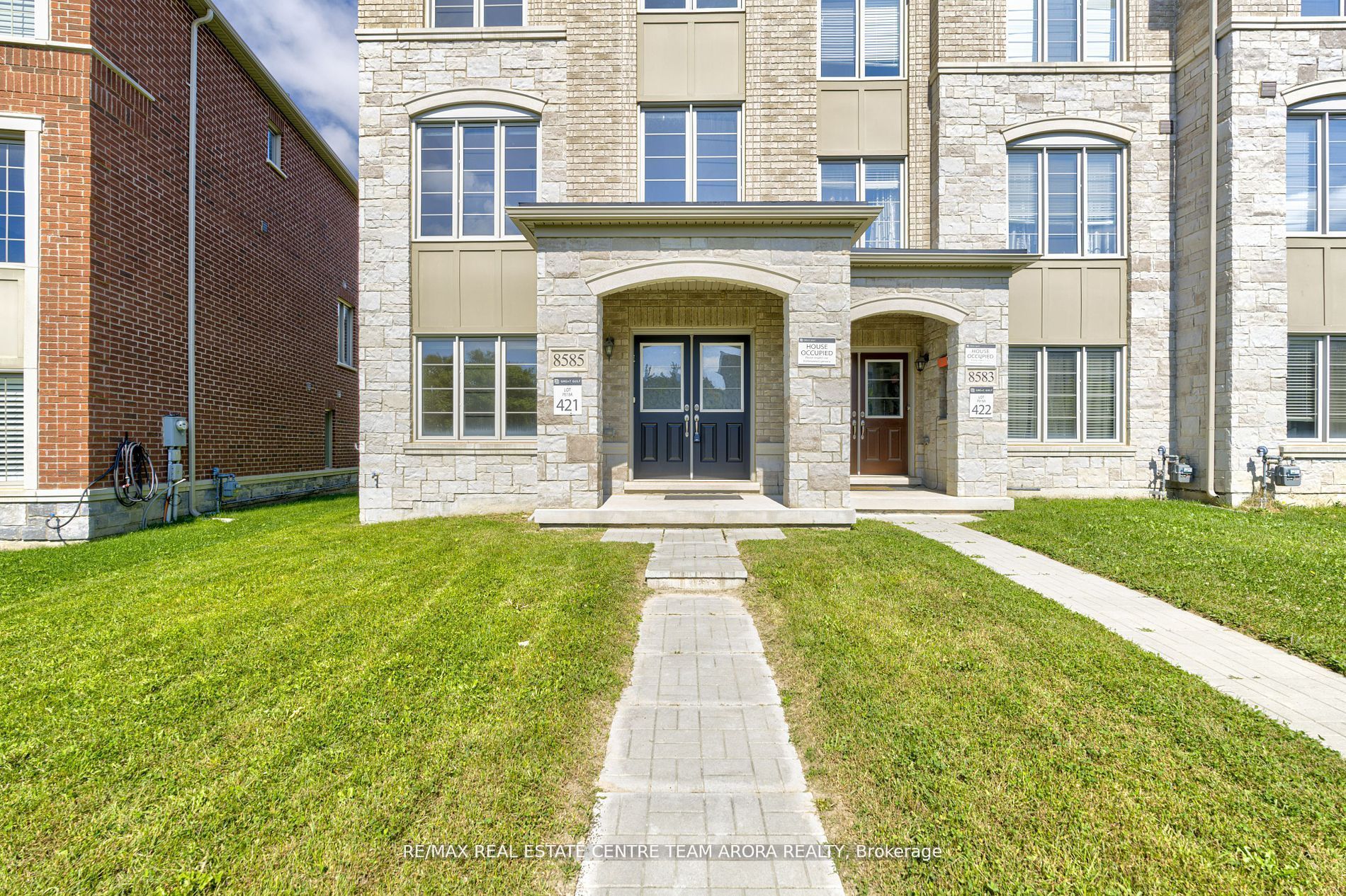 8585 Financial, Brampton, Ontario L6Y 6C4, 4 Bedrooms Bedrooms, ,4 BathroomsBathrooms,Att/row/twnhouse,For Sale,Financial,W9392776