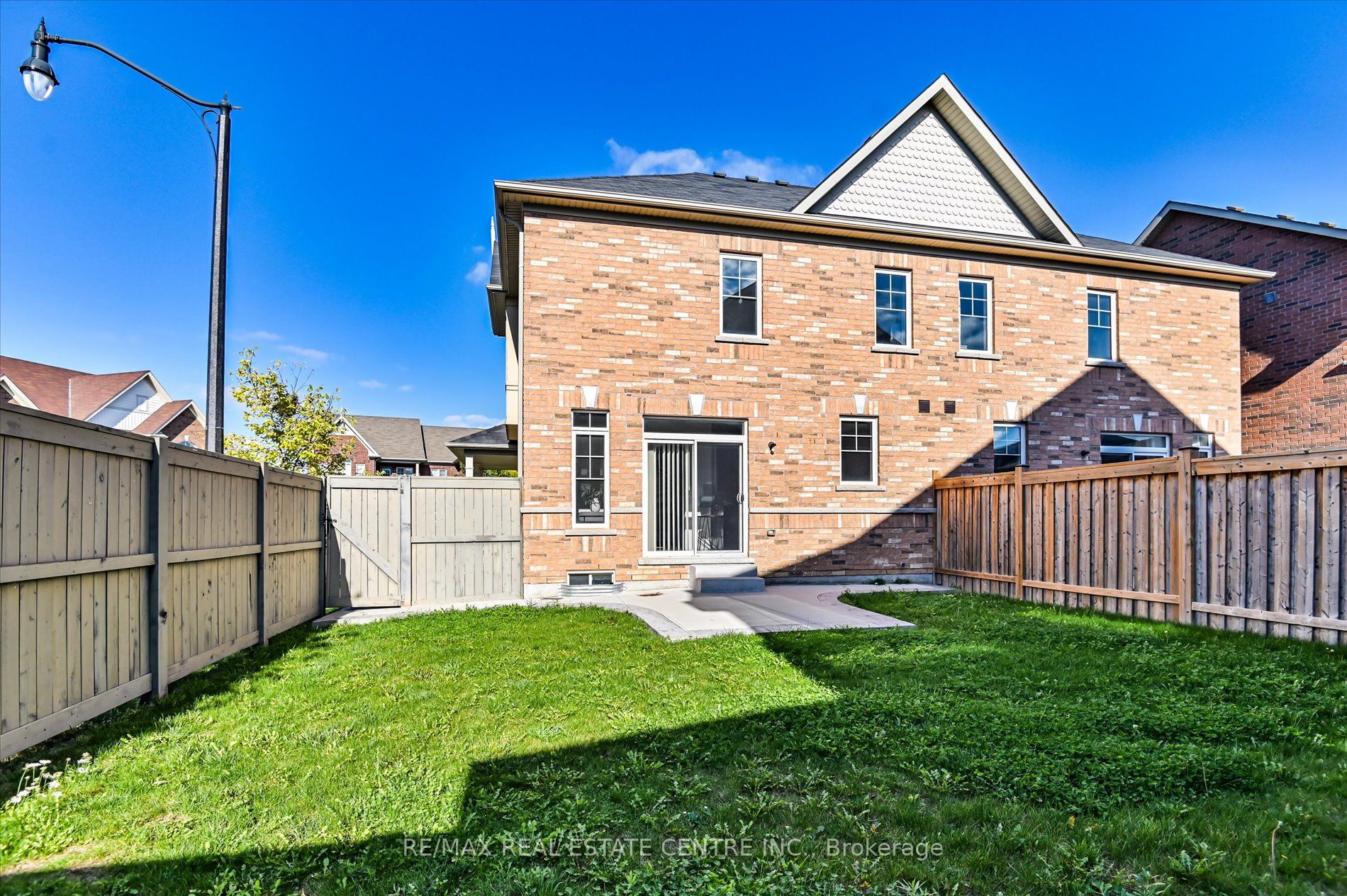 31 Divinity, Brampton, Ontario L7A 3Y3, 4 Bedrooms Bedrooms, ,3 BathroomsBathrooms,Semi-detached,For Sale,Divinity,W9393286