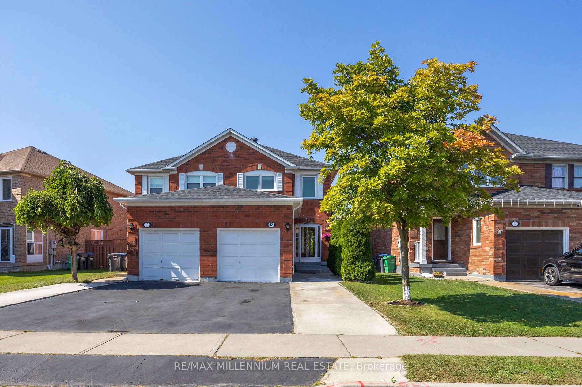 12 Mount Fuji, Brampton, Ontario L6R 2L3, 3 Bedrooms Bedrooms, ,2 BathroomsBathrooms,Semi-detached,For Sale,Mount Fuji,W9394427