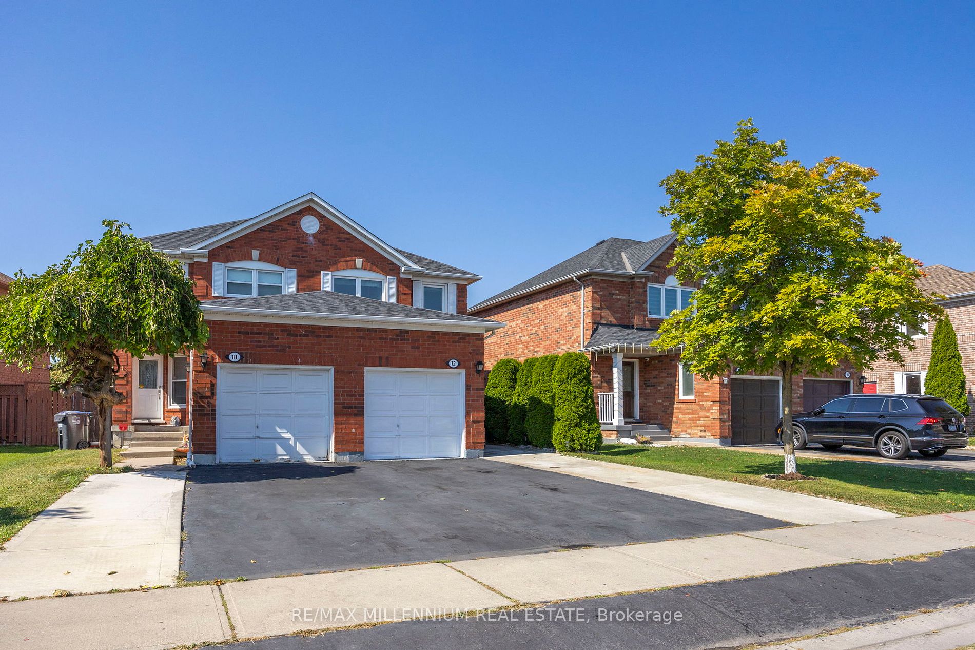 12 Mount Fuji, Brampton, Ontario L6R 2L3, 3 Bedrooms Bedrooms, ,2 BathroomsBathrooms,Semi-detached,For Sale,Mount Fuji,W9394427