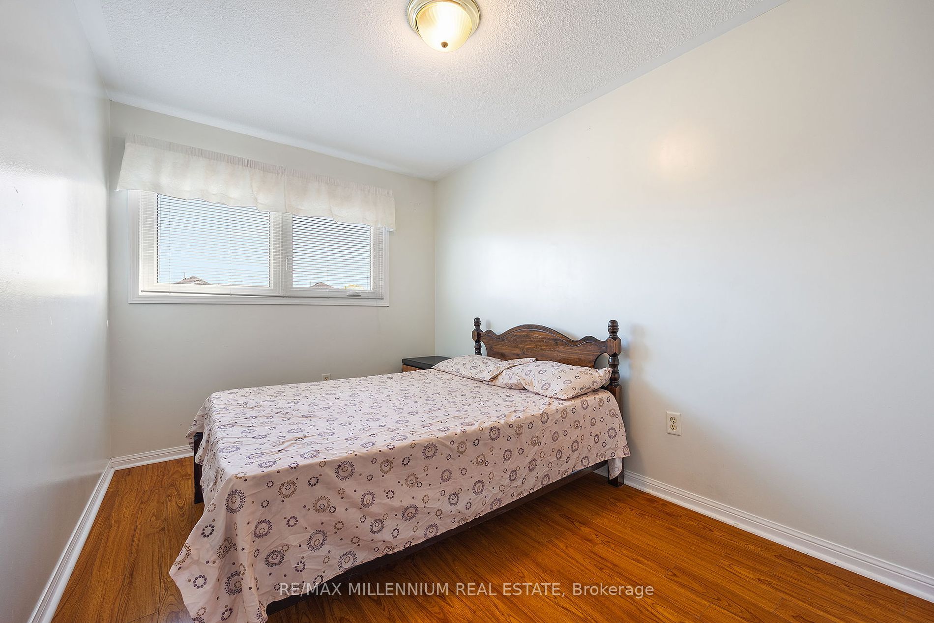 12 Mount Fuji, Brampton, Ontario L6R 2L3, 3 Bedrooms Bedrooms, ,2 BathroomsBathrooms,Semi-detached,For Sale,Mount Fuji,W9394427