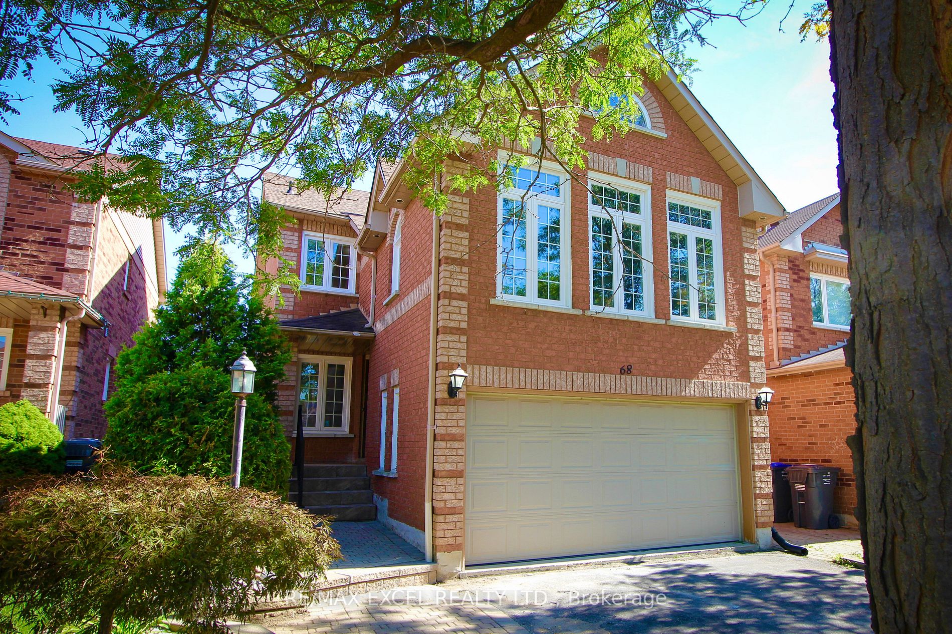 68 Sunley, Brampton, Ontario L6Y 5B7, 3 Bedrooms Bedrooms, ,4 BathroomsBathrooms,Detached,For Sale,Sunley,W9352004