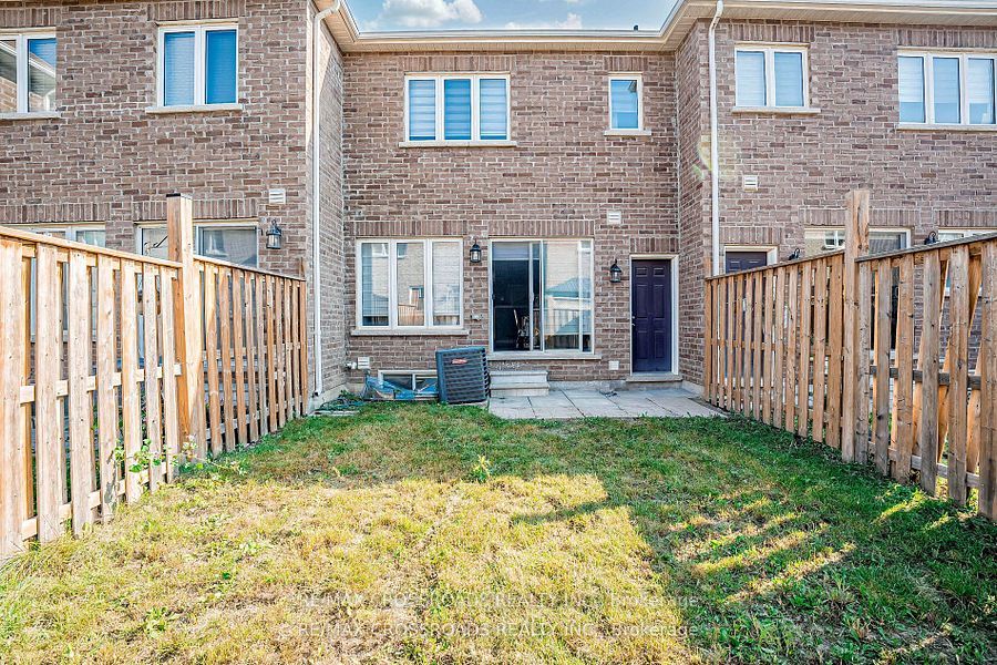 480 Queen Mary, Brampton, Ontario L7A 0C7, 3 Bedrooms Bedrooms, ,3 BathroomsBathrooms,Att/row/twnhouse,For Sale,Queen Mary,W9359816