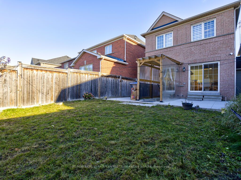 26 LIGHTCATCHER, Brampton, Ontario L6P 3P5, 3 Bedrooms Bedrooms, ,4 BathroomsBathrooms,Semi-detached,For Sale,LIGHTCATCHER,W9399586