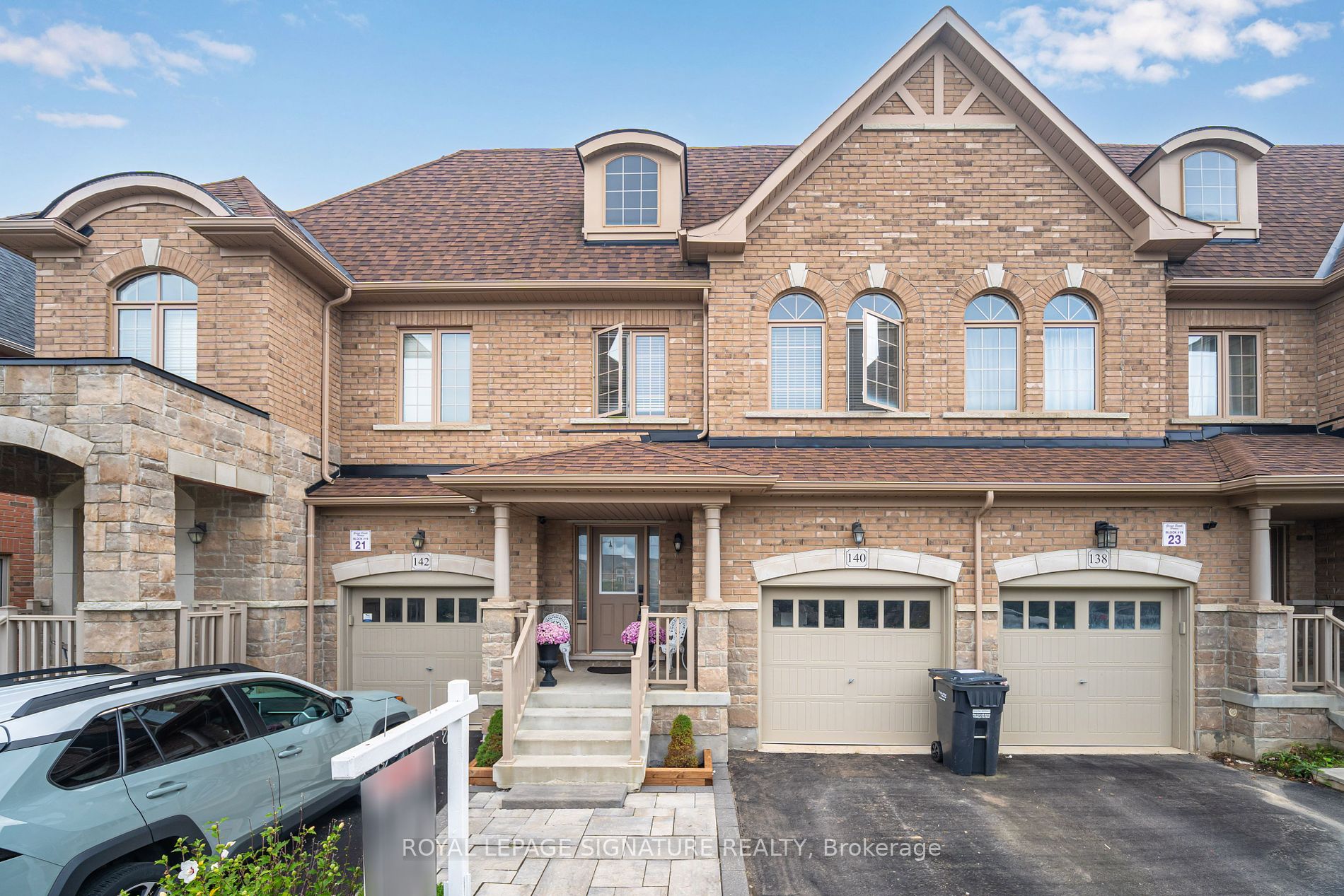 140 Agava, Brampton, Ontario L7A 4R9, 3 Bedrooms Bedrooms, ,4 BathroomsBathrooms,Att/row/twnhouse,For Sale,Agava,W9400111