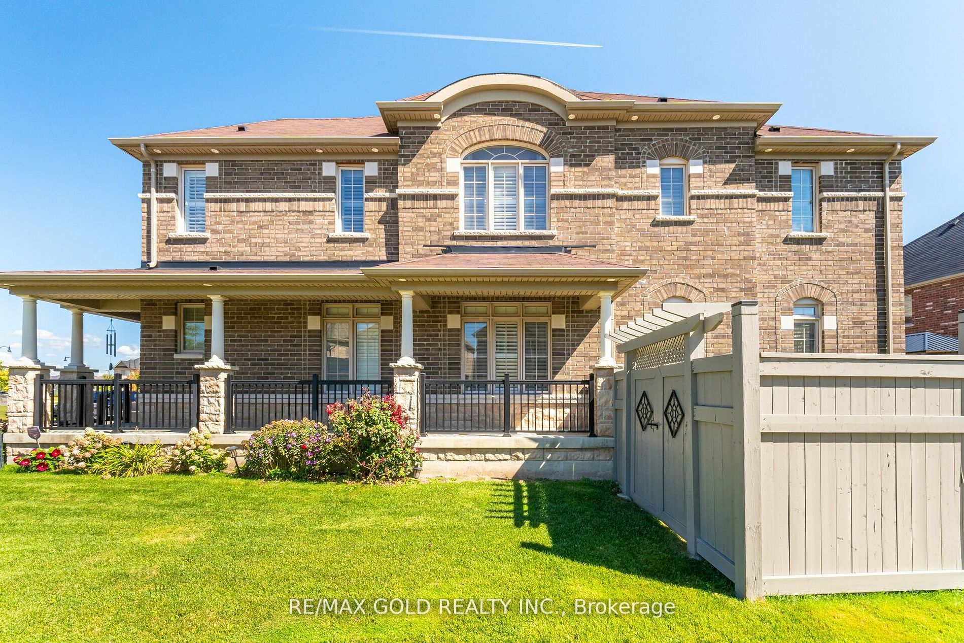 94 Zelda, Brampton, Ontario L6R 3V4, 4 Bedrooms Bedrooms, ,5 BathroomsBathrooms,Detached,For Sale,Zelda,W9400301