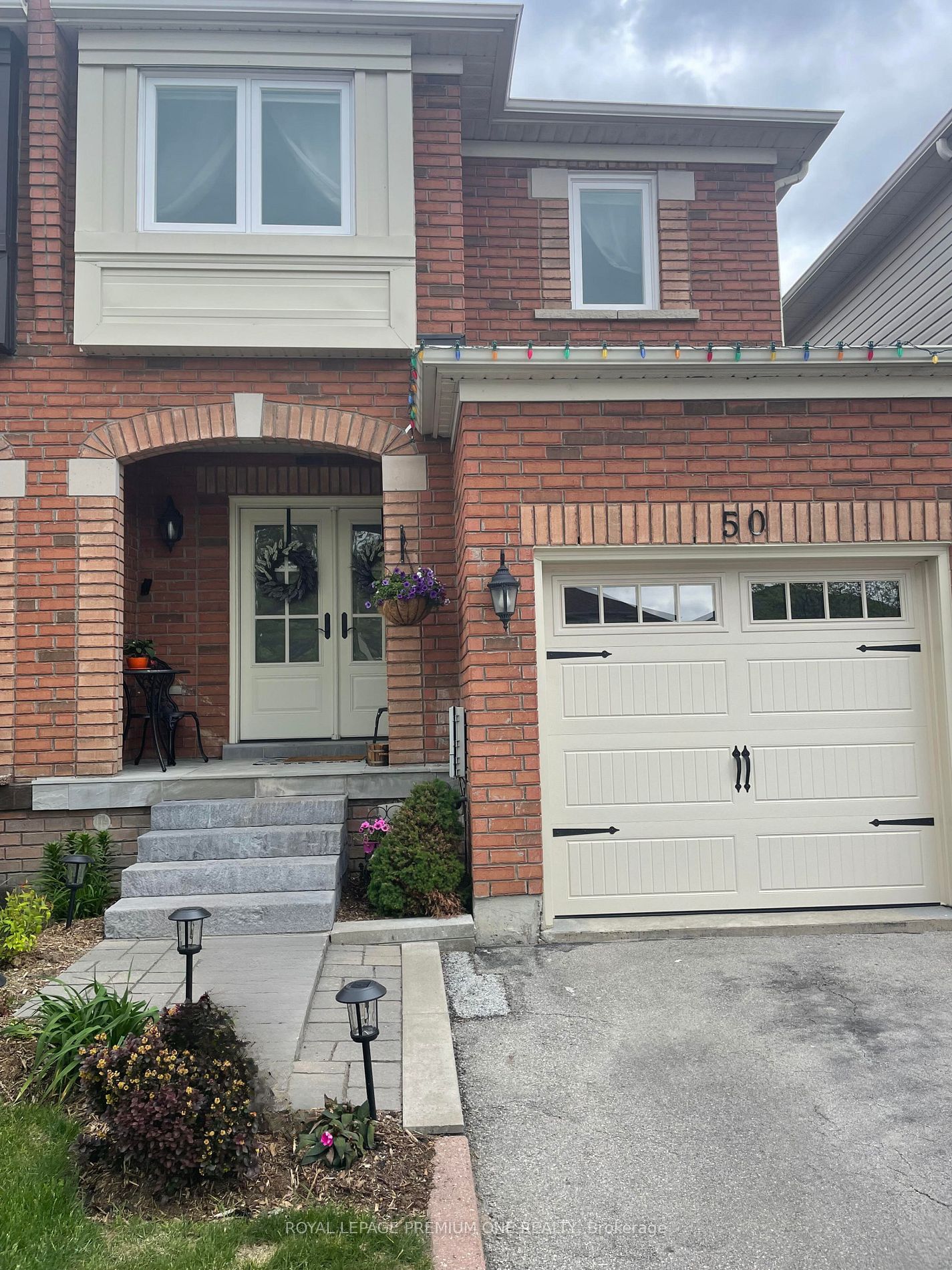 50 Big Moe, Brampton, Ontario L6P 1J7, 3 Bedrooms Bedrooms, ,3 BathroomsBathrooms,Att/row/twnhouse,For Sale,Big Moe,W9417370