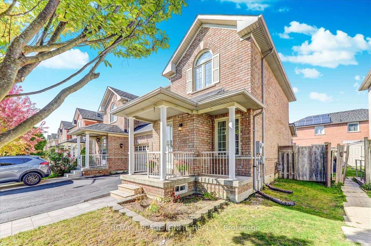 16 Canoe Glide, Brampton, Ontario L6R 2A8, 3 Bedrooms Bedrooms, ,2 BathroomsBathrooms,Semi-detached,For Sale,Canoe Glide,W9418388