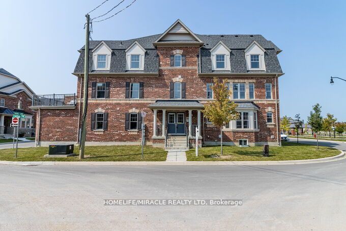 43 Finegan, Brampton, Ontario L7A 4Z7, 4 Bedrooms Bedrooms, ,4 BathroomsBathrooms,Att/row/twnhouse,For Sale,Finegan,W9420001