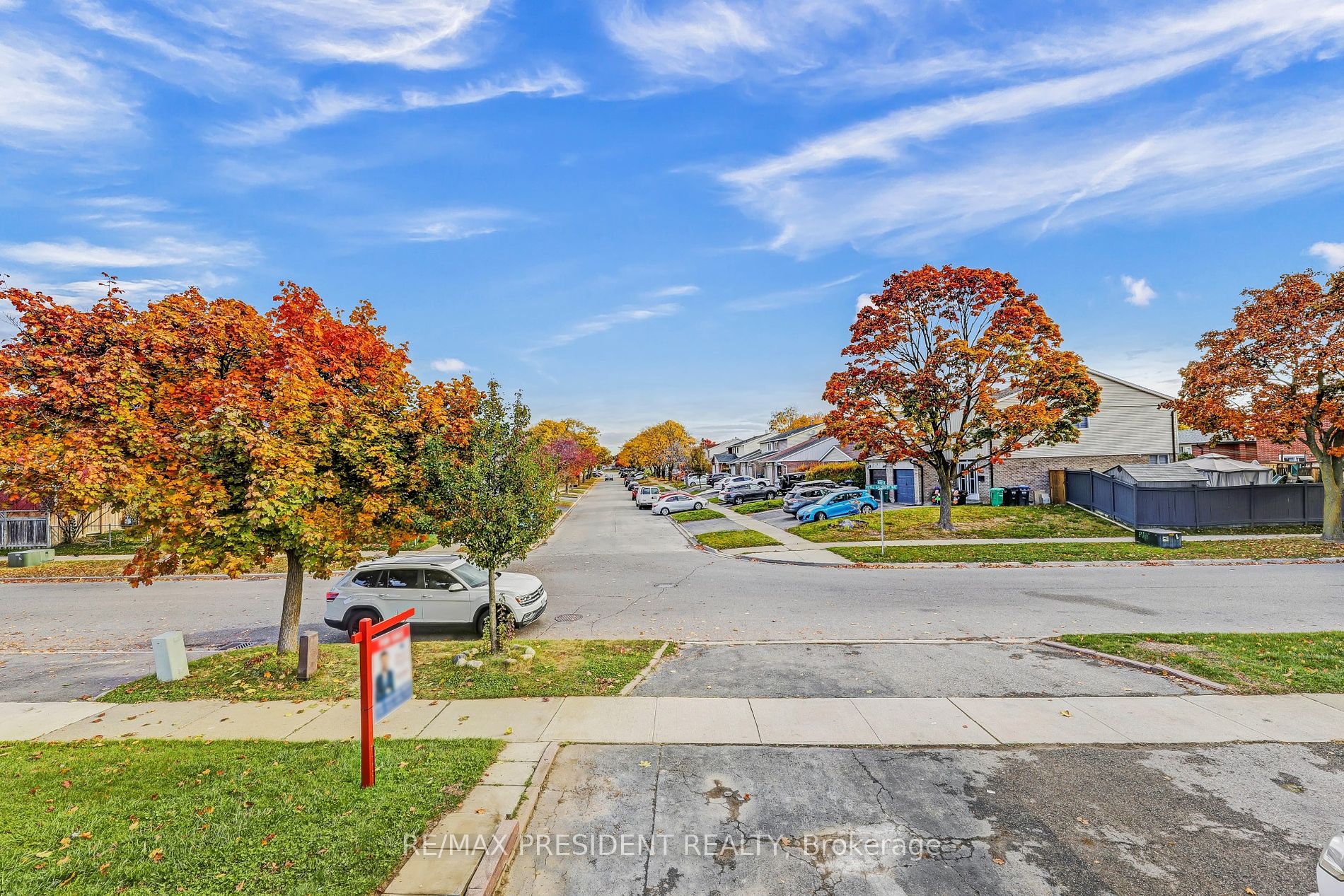 28 Royal Salisbury, Brampton, Ontario L6V 3J6, 3 Bedrooms Bedrooms, ,2 BathroomsBathrooms,Semi-detached,For Sale,Royal Salisbury,W9510985