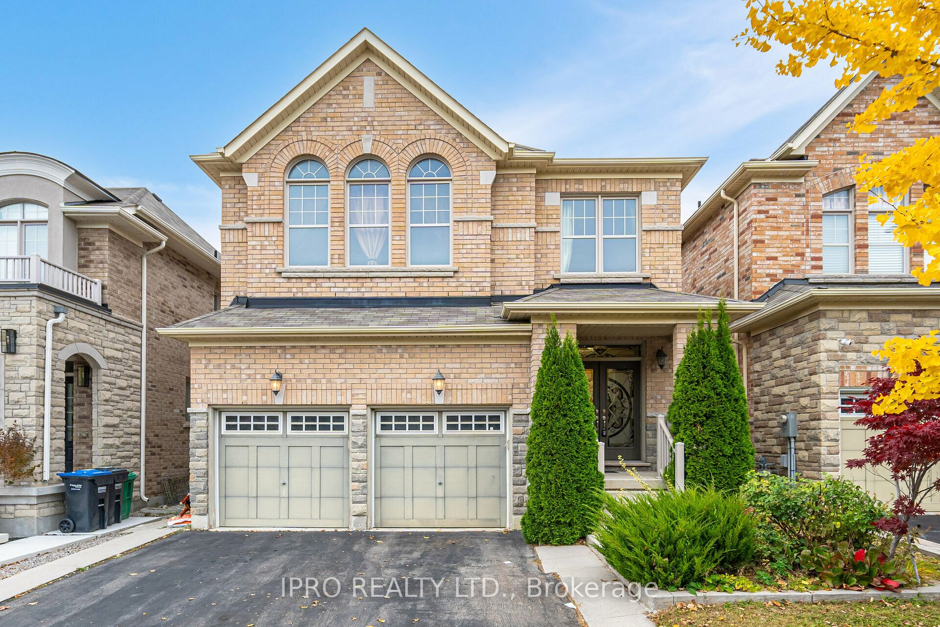 39 Mediterranean, Brampton, Ontario L6Y 0T3, 4 Bedrooms Bedrooms, ,4 BathroomsBathrooms,Detached,For Sale,Mediterranean,W9752071