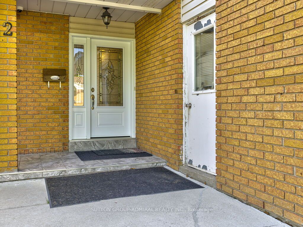 92 Simmons, Brampton, Ontario L6V 3V6, 4 Bedrooms Bedrooms, ,4 BathroomsBathrooms,Detached,For Sale,Simmons,W9752122