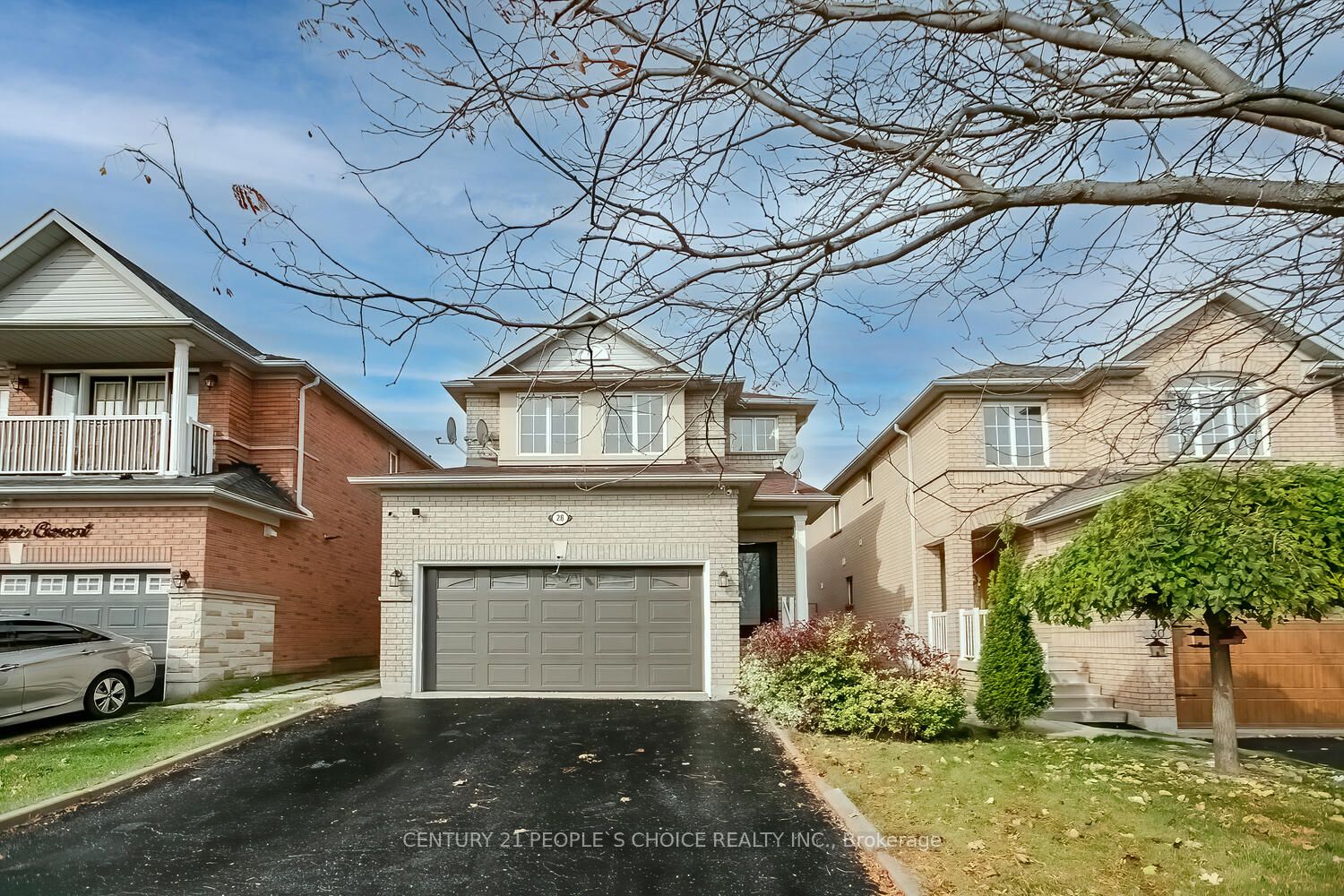 28 Olympia, Brampton, Ontario L6X 4W1, 3 Bedrooms Bedrooms, ,3 BathroomsBathrooms,Detached,For Sale,Olympia,W9769865