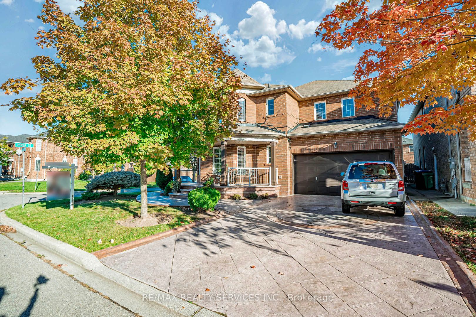 20 Piper, Brampton, Ontario L7A 3H6, 4 Bedrooms Bedrooms, ,4 BathroomsBathrooms,Detached,For Sale,Piper,W9801656